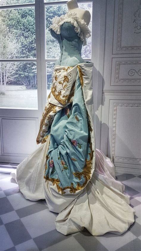 Galliano, Connecting the Periods .